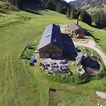Jausenstation Neuschwand * Hittisau